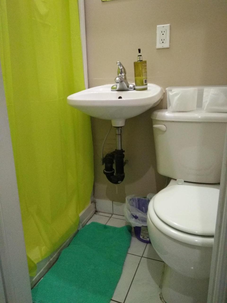 Toronto Travellers Home المظهر الخارجي الصورة