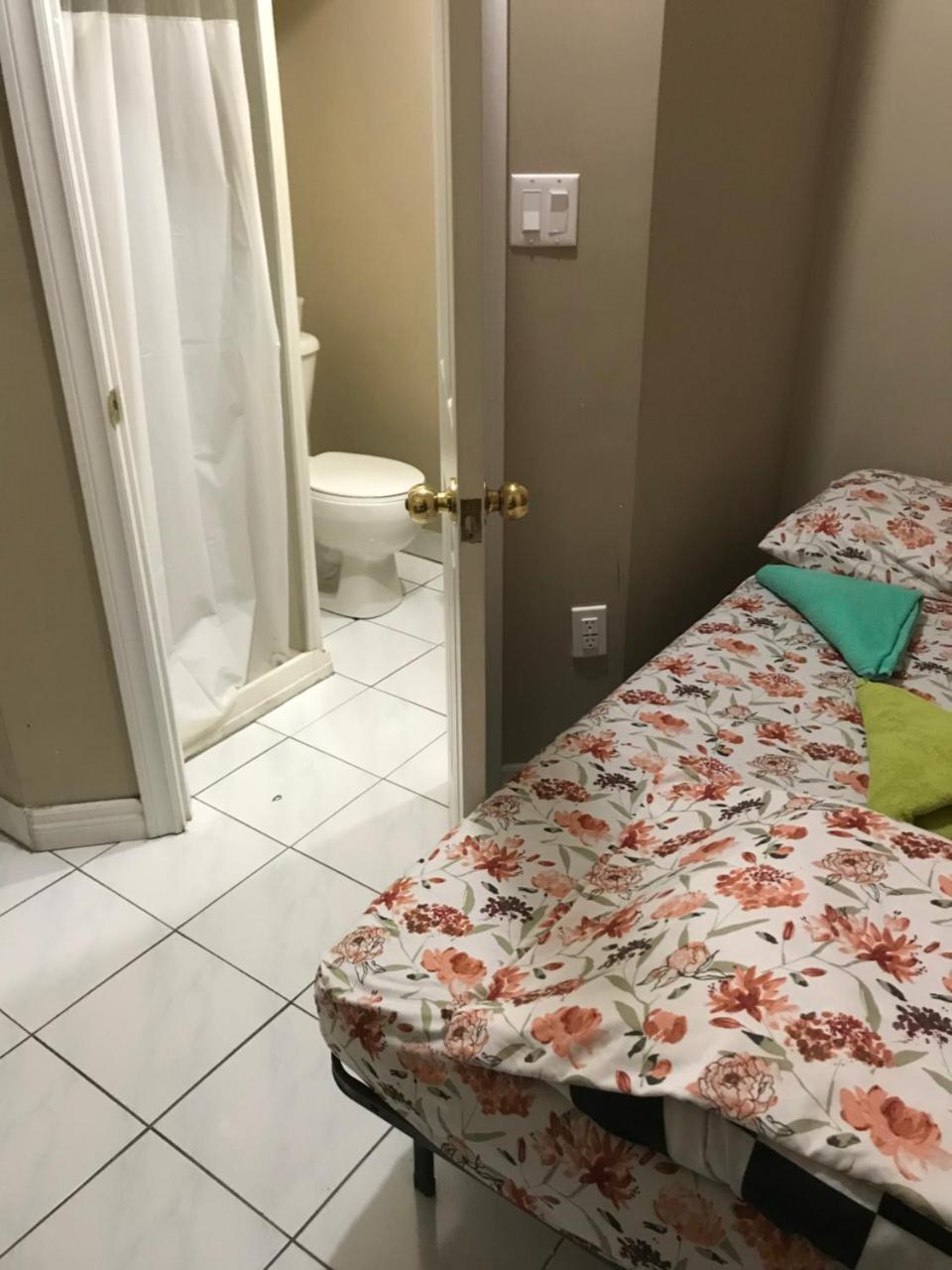 Toronto Travellers Home المظهر الخارجي الصورة