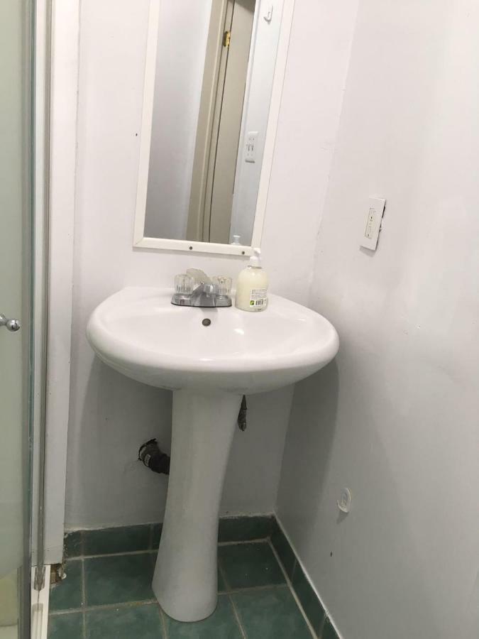 Toronto Travellers Home المظهر الخارجي الصورة